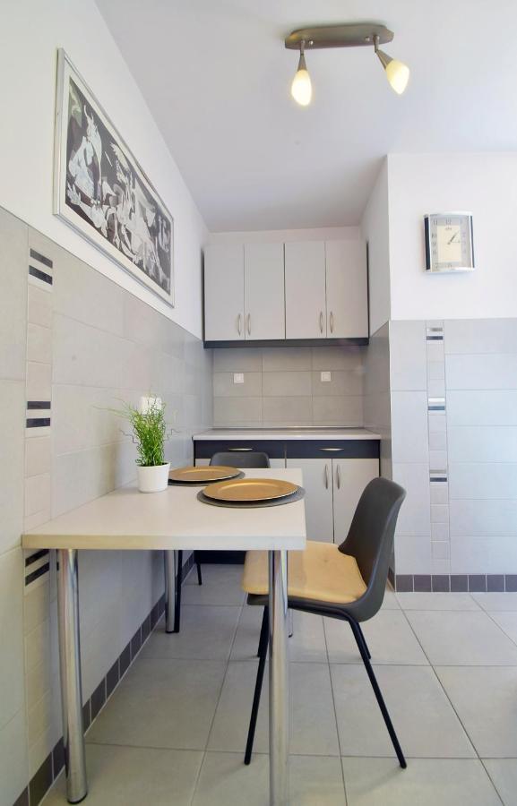 Avis Apartments - Gdynia Skwer Kosciuszki 13 Bagian luar foto